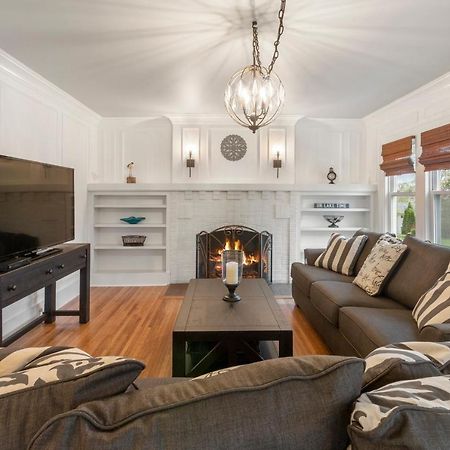 Gorgeous Downtown Bungalow, Walk Everywhere!!! 日内瓦湖城 外观 照片
